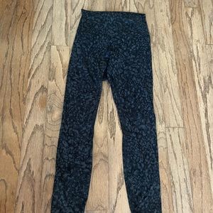 Camo black lulu leggings